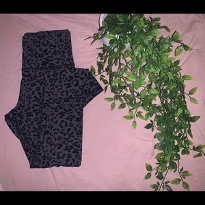 EXCELLENT condition athleta leggings